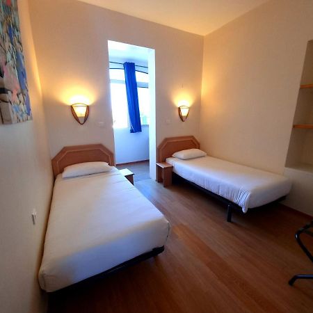 Hotel Sole Mare Калви Екстериор снимка