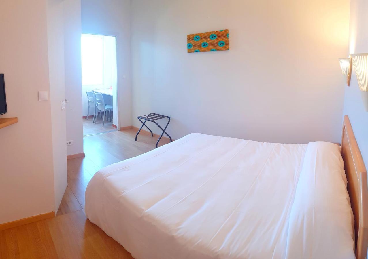 Hotel Sole Mare Калви Екстериор снимка