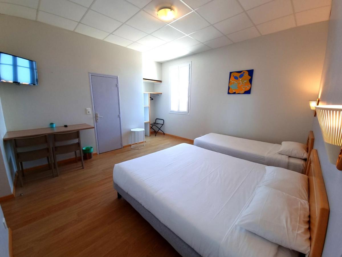 Hotel Sole Mare Калви Екстериор снимка