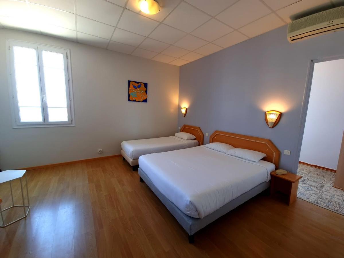 Hotel Sole Mare Калви Екстериор снимка