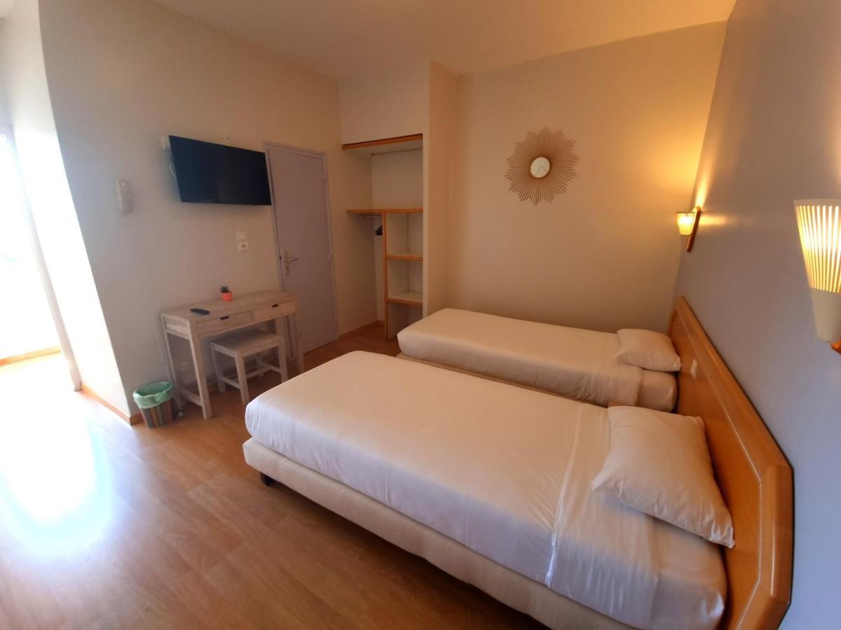 Hotel Sole Mare Калви Екстериор снимка