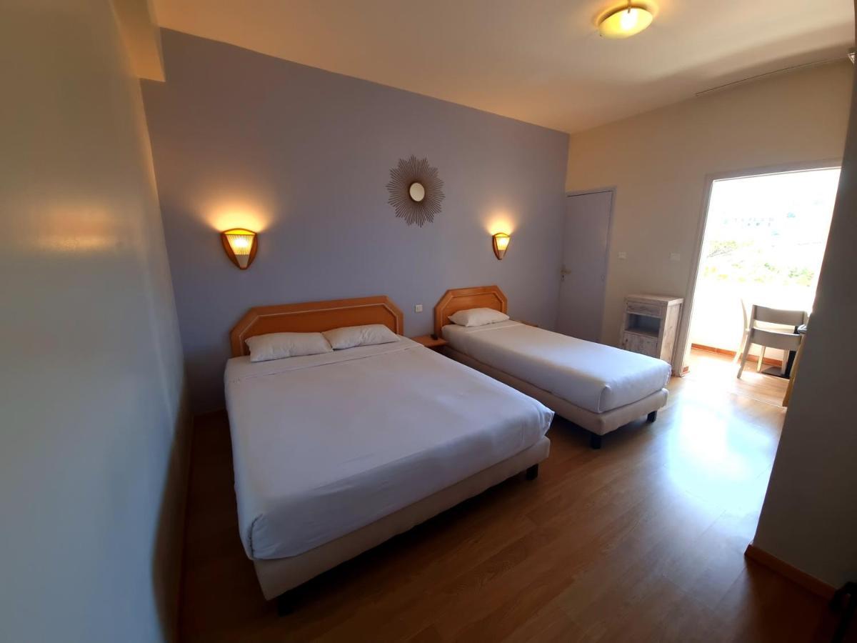 Hotel Sole Mare Калви Екстериор снимка