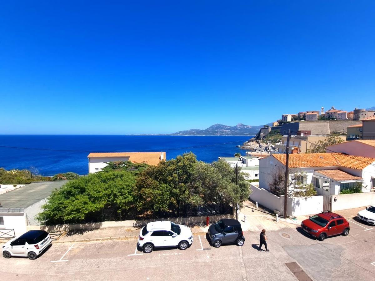 Hotel Sole Mare Калви Екстериор снимка