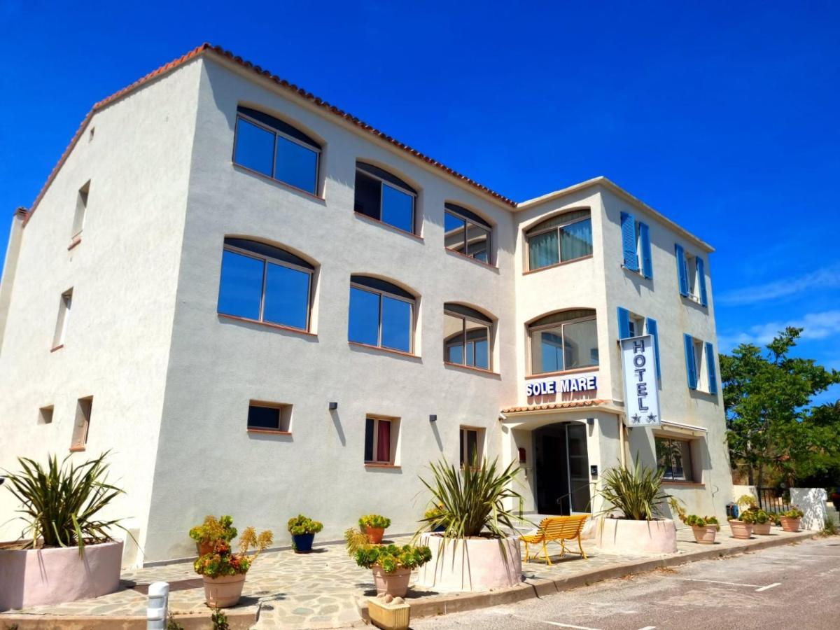 Hotel Sole Mare Калви Екстериор снимка